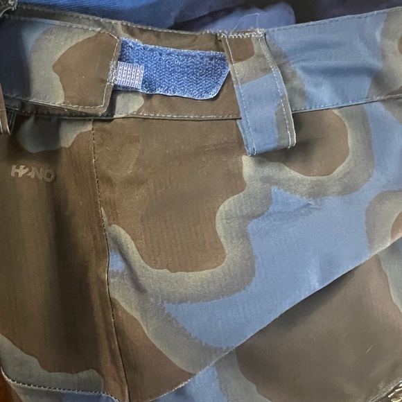 Patagonia 10 kids blue camouflage print snow pants - Picture 7 of 9